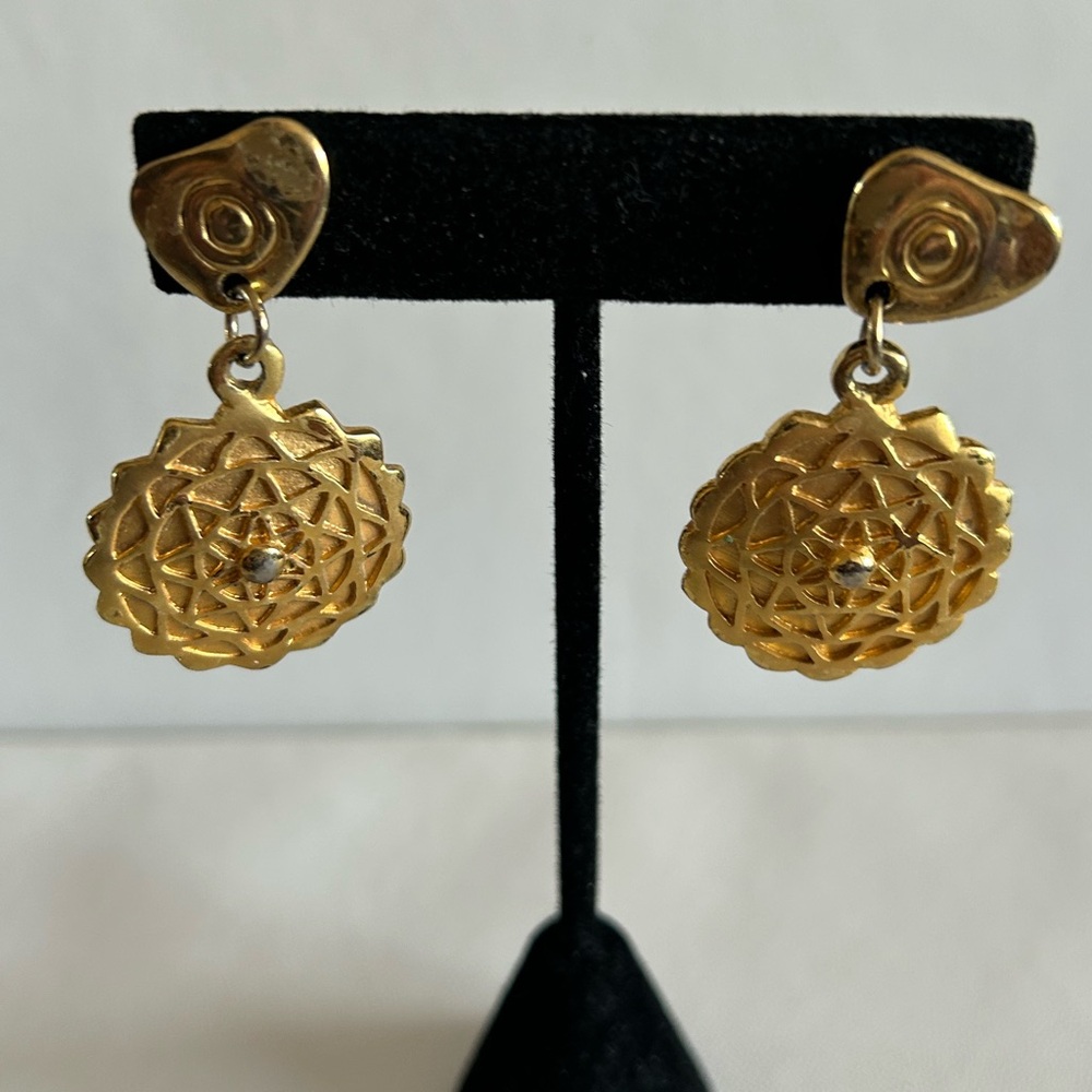 Vintage Gold Spiderweb Geometric Dangle Post Earrings